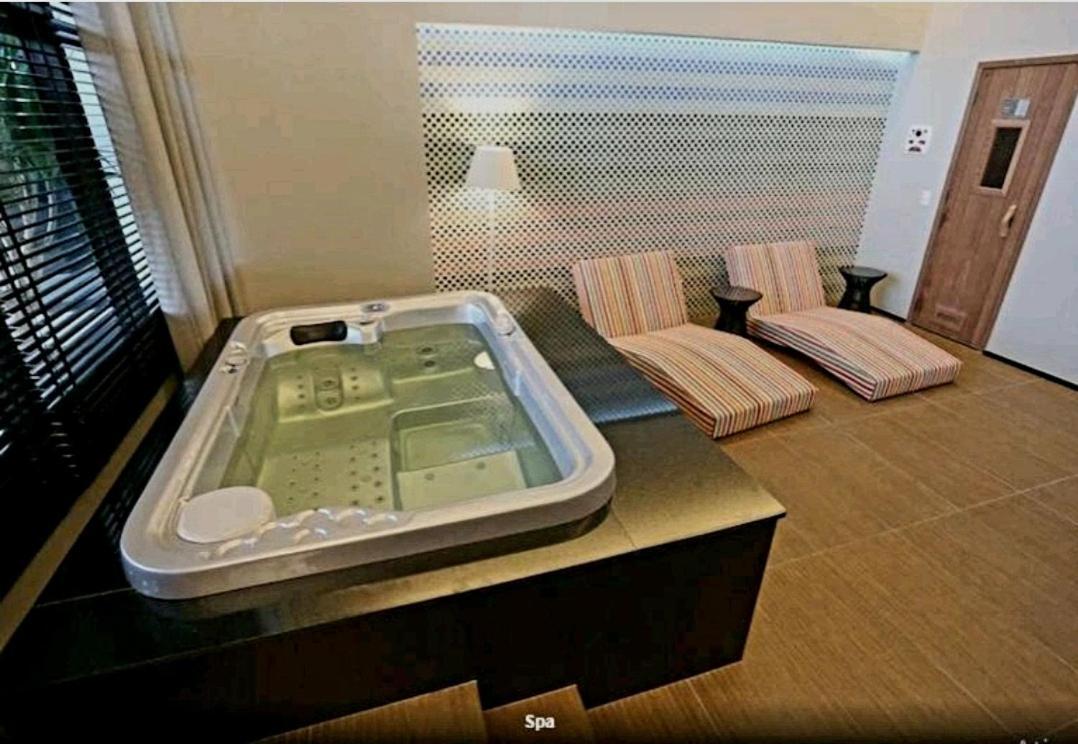Apt Hotel Astron Mundial ซัลวาดอร์ ภายนอก รูปภาพ