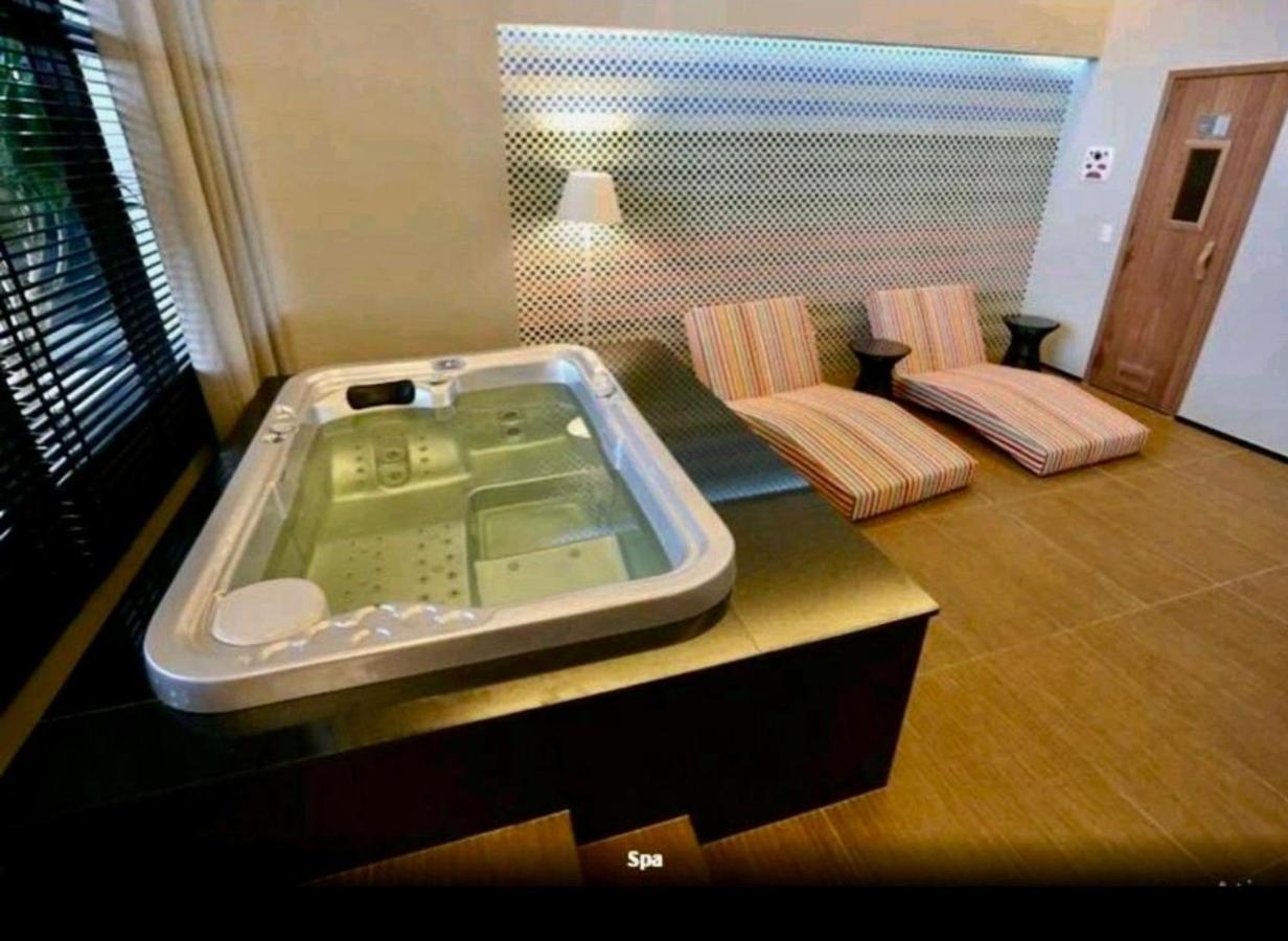 Apt Hotel Astron Mundial ซัลวาดอร์ ภายนอก รูปภาพ